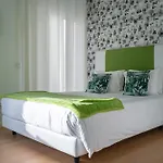 By The Sea - Bed & Breakfast