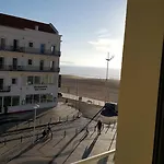 Bed & Breakfast By The Sea - Nazaré