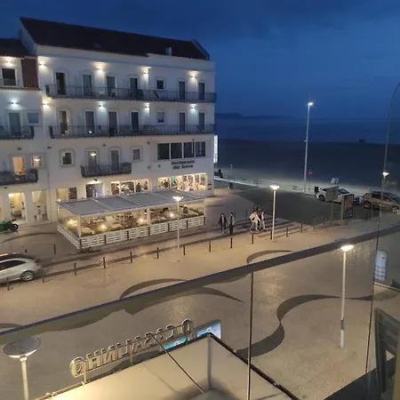 By The Sea - 3* Nazaré