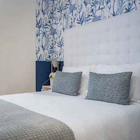 Bed and breakfast By The Sea -