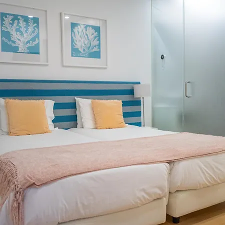 By The Sea - Bed and breakfast 3*