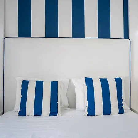 فندق مبيت وإفطار By The Sea -