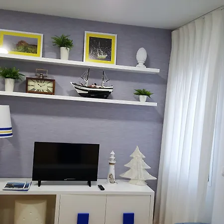 Bed and breakfast By The Sea - 3*