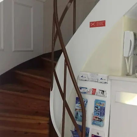 By The Sea - Bed and breakfast